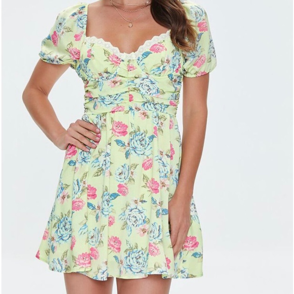 SOLD Brand New With Tags Forever 21 Floral Print Mini Dress Medium